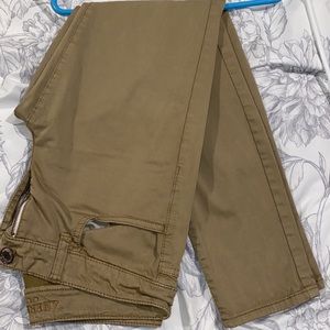 American Eagle Khaki Jegging Size 6